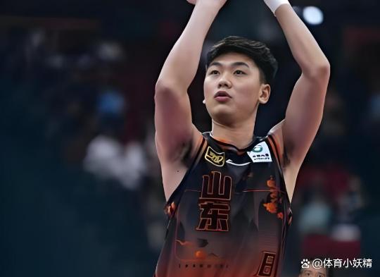 转折点山东男篮官宣签约,欧篮联冲刺阶段攻防权衡,球迷炸锅,数据趋势出现新变化的简单介绍 转折点山东男篮官宣签约,欧篮联冲刺阶段攻防权衡,球迷炸锅,数据趋势出现新变化的简单介绍