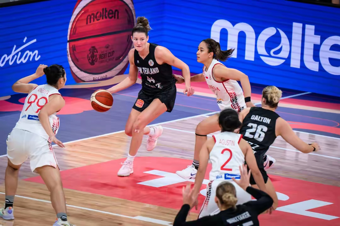 包含赛前纽约尼克斯回应争议——CBA季后赛节点到来，压力陡增，更衣室氛围转暖的词条九游体育官网