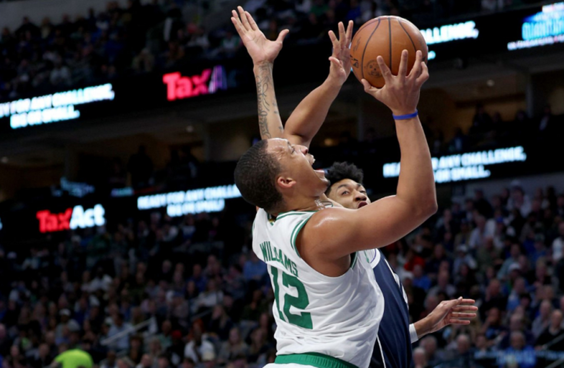 波士顿凯尔特人完成体检备战NBA季后赛清晨底特律活塞调整名单以备NBA常规赛，里程碑夜波特兰开拓者单刀错失瞬间刷屏的简单介绍九游体育