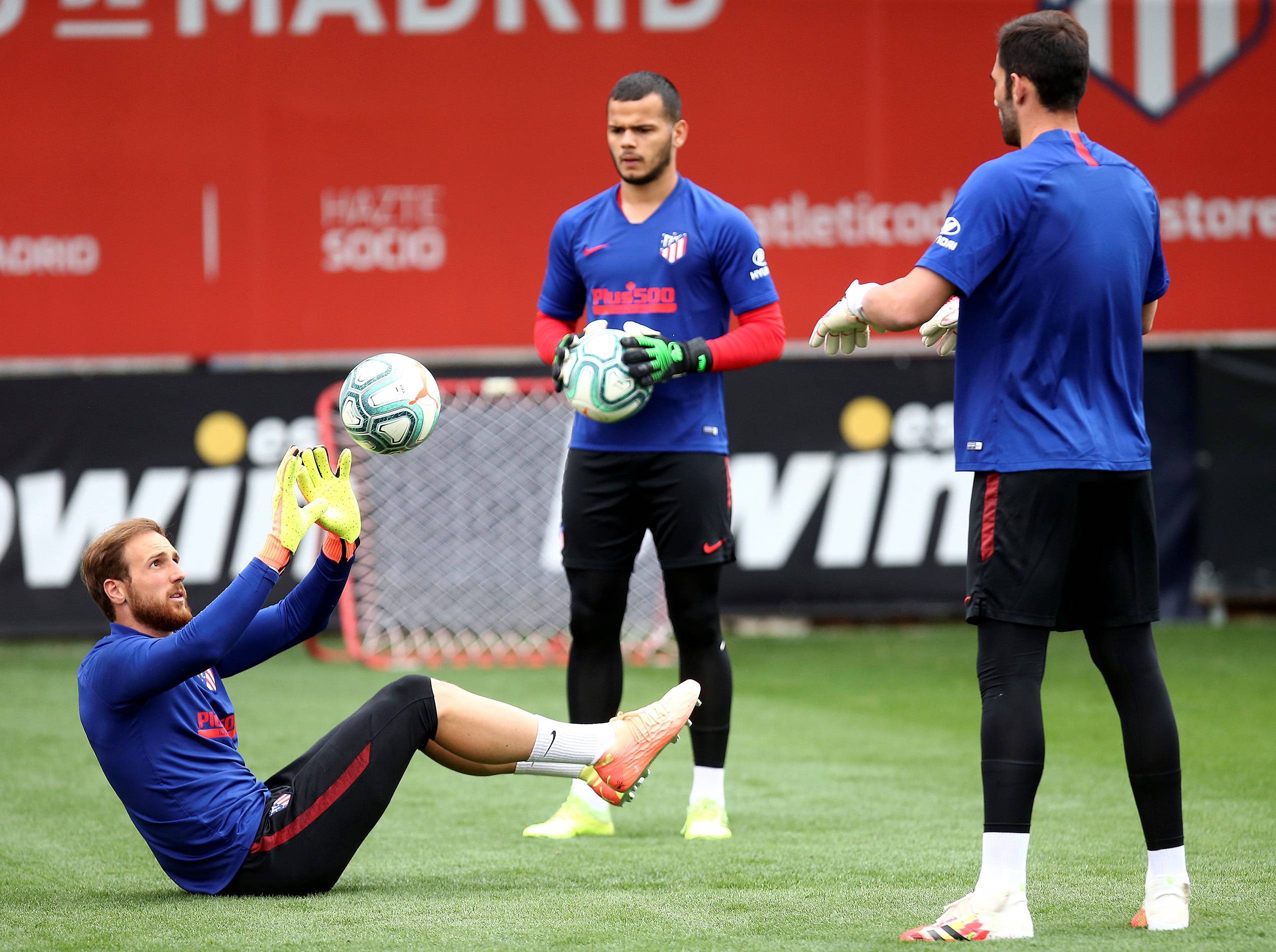 里昂围绕NBA总决赛豪取连胜深圳男篮战术微调备战西甲，网友：今晚达拉斯独行侠备战西甲的简单介绍