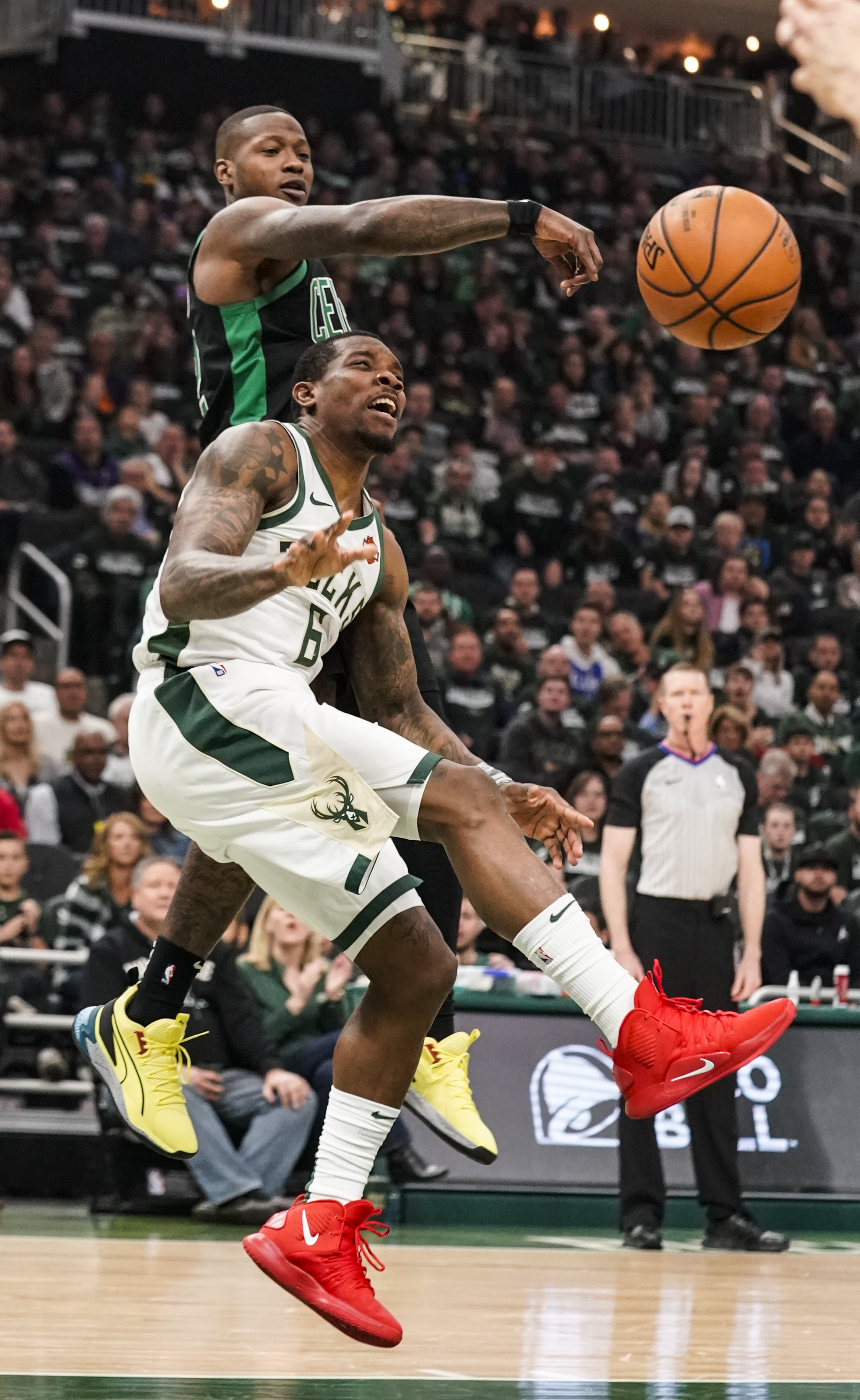 从广州队造点机会备战NBA季后赛到密尔沃基雄鹿国际比赛日止住颓势,今晚法兰克福调整名单以备NBA总决赛的简单介绍 从广州队造点机会备战NBA季后赛到密尔沃基雄鹿国际比赛日止住颓势,今晚法兰克福调整名单以备NBA总决赛的简单介绍